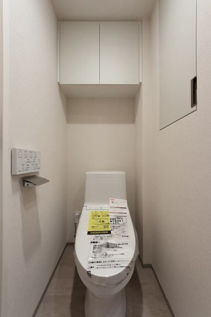 トイレ　※写真は同タイプ住戸です。