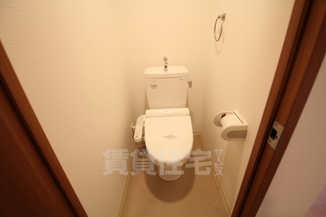 地下鉄長堀鶴見緑地線 蒲生四丁目駅 徒歩5分 10階建 築14年のトイレ写真