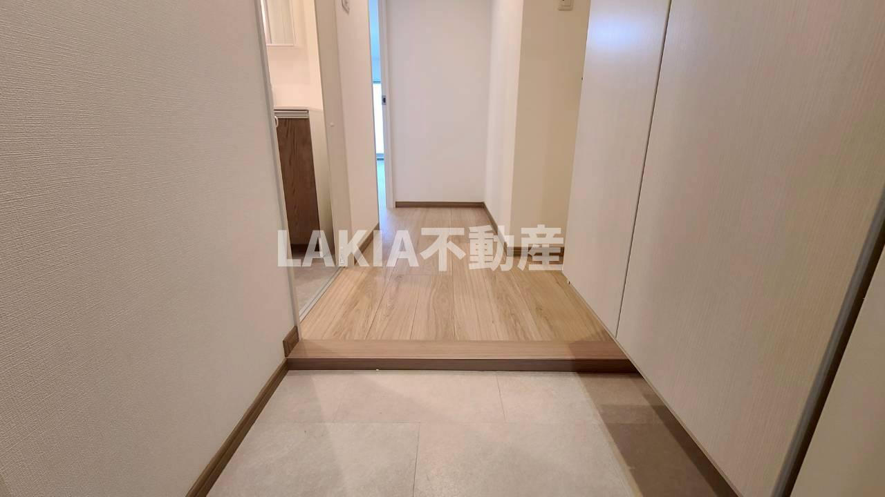 ウェルスクエア山坂の玄関写真