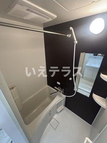 バス・シャワールーム　お風呂で日々の疲れを落としましょう