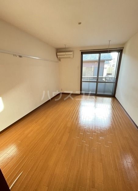 セフィラの居間写真