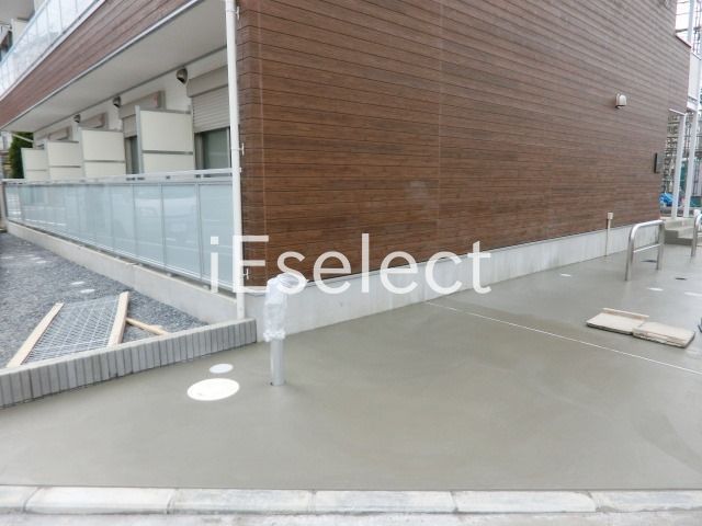 駐車場　駐輪場スペース。
