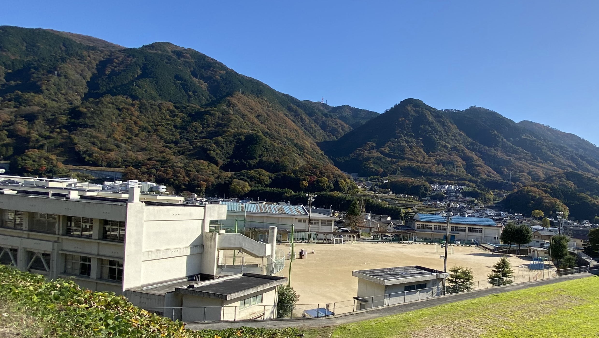 小学校　広島市立中野小学校（小学校）まで194m
