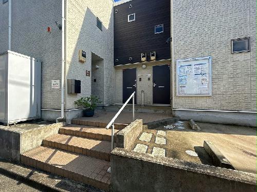 レオネクストエーリラフトリーの外観写真