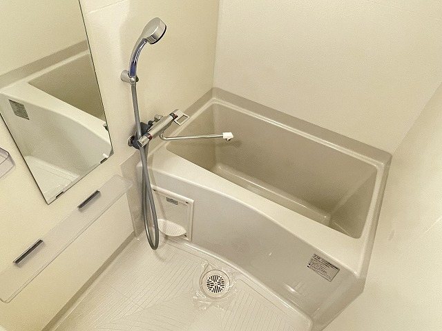 バス・シャワールーム　参考写真。
