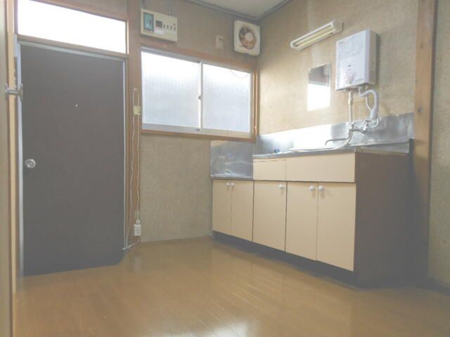 第二和光荘の玄関写真