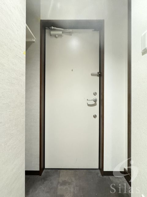 阪急神戸線 塚口駅 徒歩10分 3階建 築5年の玄関写真