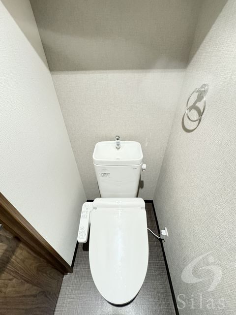阪急神戸線 塚口駅 徒歩10分 3階建 築5年のトイレ写真