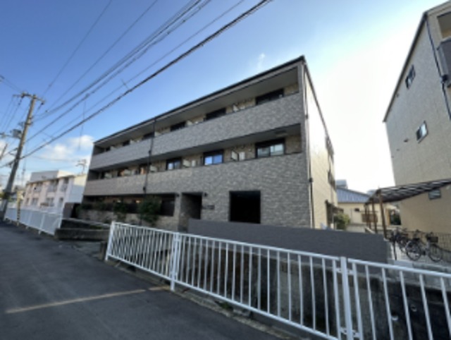阪急神戸線 塚口駅 徒歩10分 築5年