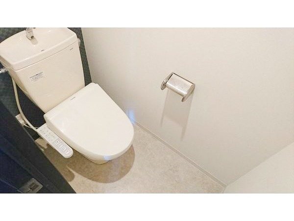 GARE中の島のトイレ写真