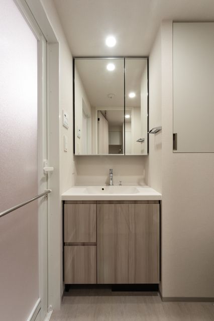 洗面設備　※写真は同タイプ住戸です。