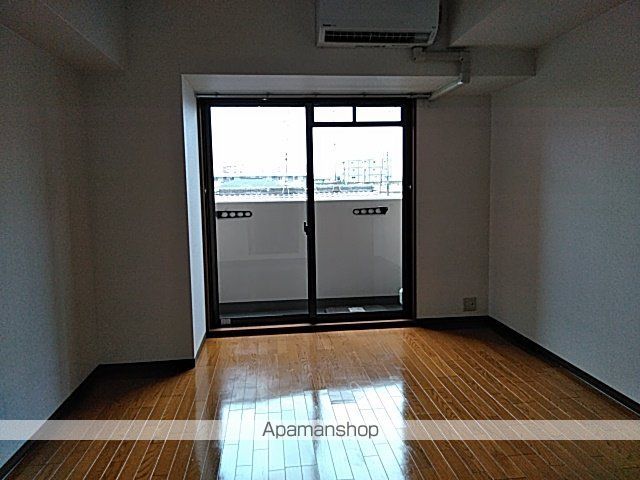 サンティールの居間写真