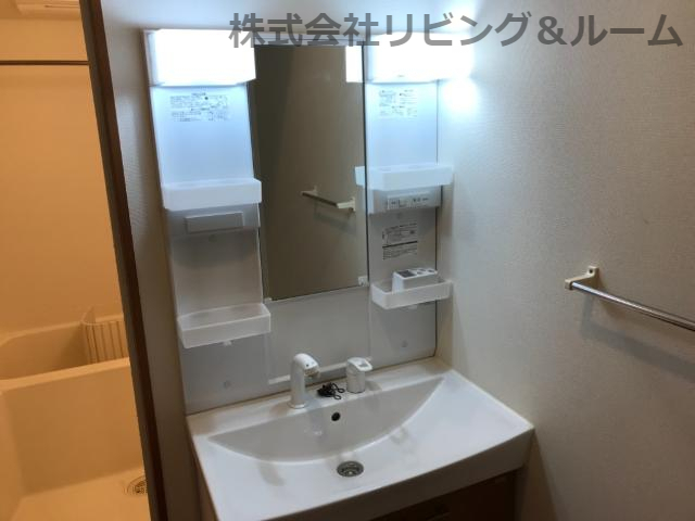 洗面設備　洗髪洗面化粧台