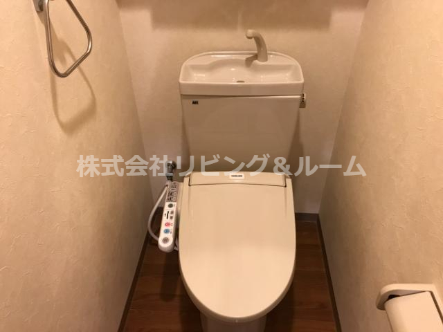 トイレ　シャワー付トイレ