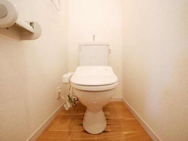 トイレ　別部屋の写真です
