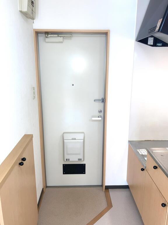 ビューシティ阿羅古Dの玄関写真