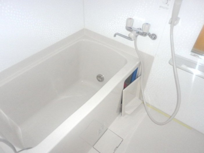 バス・シャワールーム　※別部屋参考写真