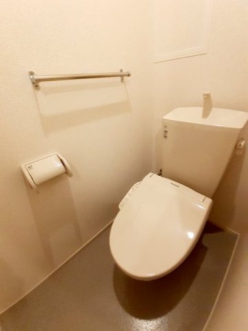 トイレ　コンパクトで使いやすいトイレです