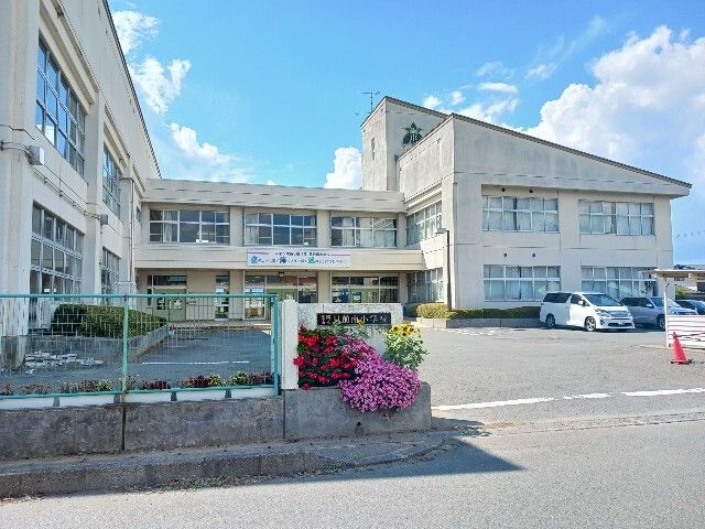 盛岡市 2階建 築21年の周辺写真