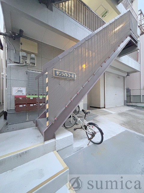 ＪＲおおさか東線 ＪＲ俊徳道駅 徒歩6分 3階建 築48年の外観写真