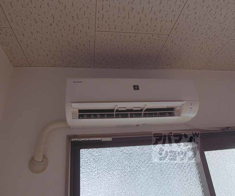 その他設備　エアコン付き。