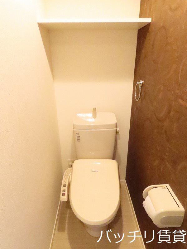 トイレ　同型タイプの為、現状を優先致します。