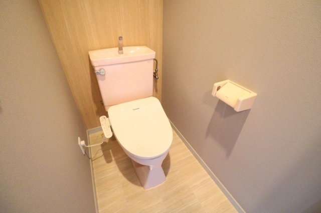 リーガル鷺沼のトイレ写真