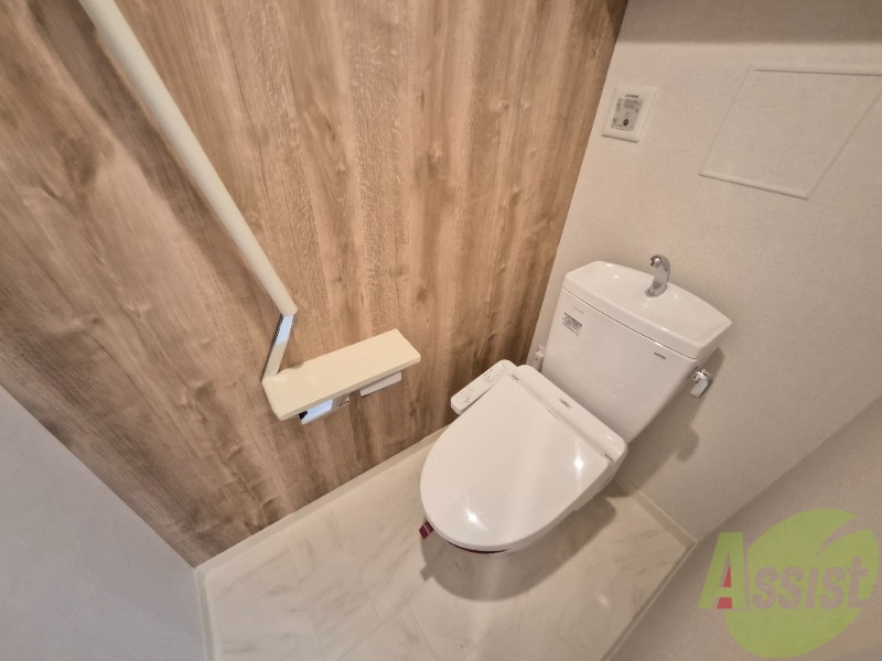トイレ　トイレは、嬉しいウォシュレット機能付きです。