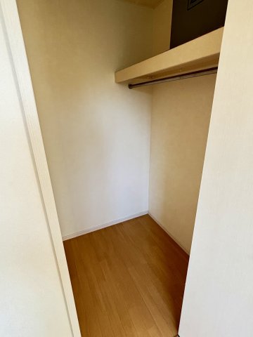 収納　☆広々ウォークインクローゼット☆