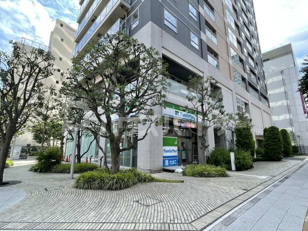 コンビニ　ファミリーマート　東池袋春日通り店（コンビニ）まで50m