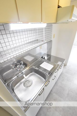 地下鉄東西線 西１８丁目駅 徒歩1分 5階建 築18年のキッチン写真