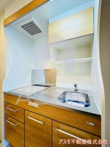 キッチン　※建物内別間取参考写真