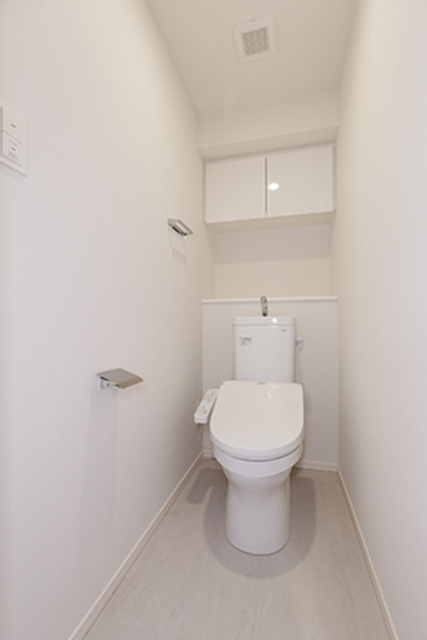 トイレ　※写真は同タイプ住戸です。