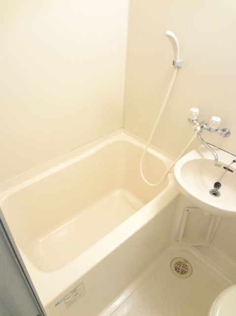 居室・リビング　日当たり良好なお部屋です♪