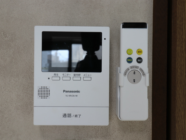 UEハウス6番館の玄関写真
