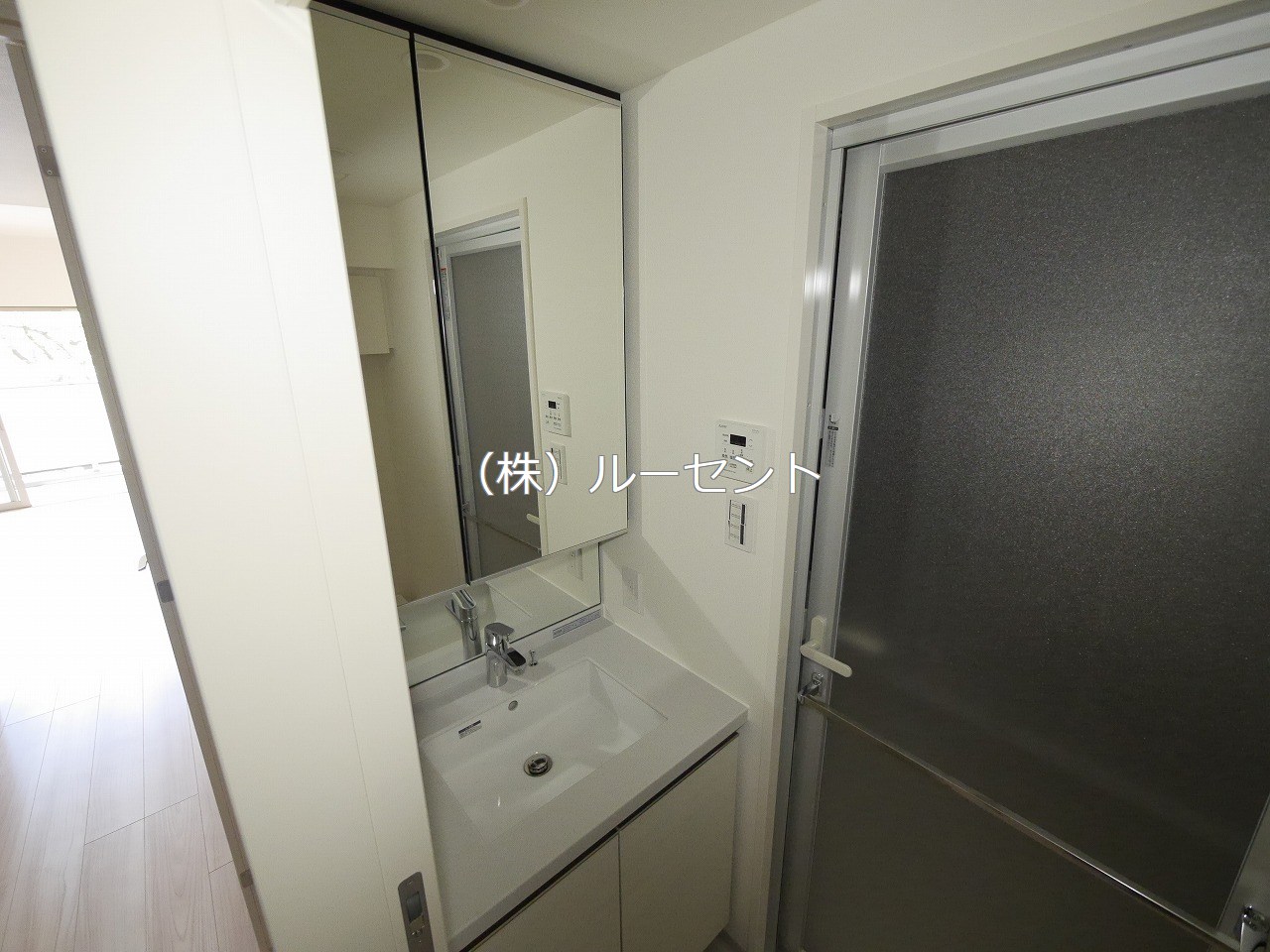 ＪＲ山手線 大塚駅 徒歩4分 15階建 築1年の内装写真