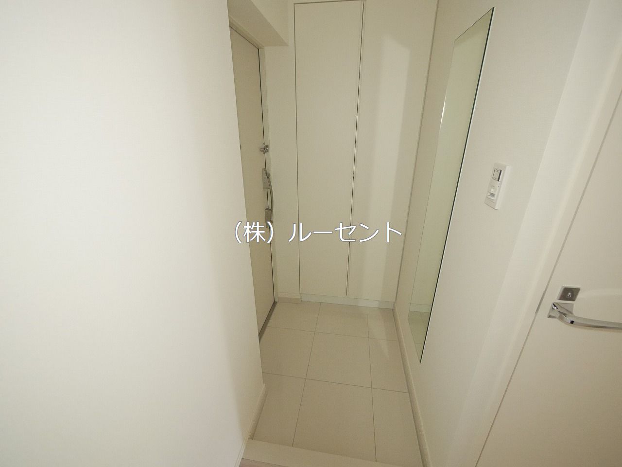 ＪＲ山手線 大塚駅 徒歩4分 15階建 築1年の玄関写真