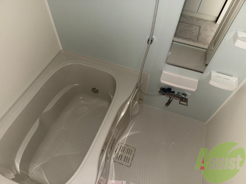 バス・シャワールーム　お風呂の写真です。シンプルで使いやすそうですね。