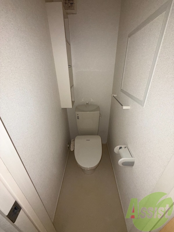 トイレ　トイレの写真です。シンプルで使いやすそうですね。