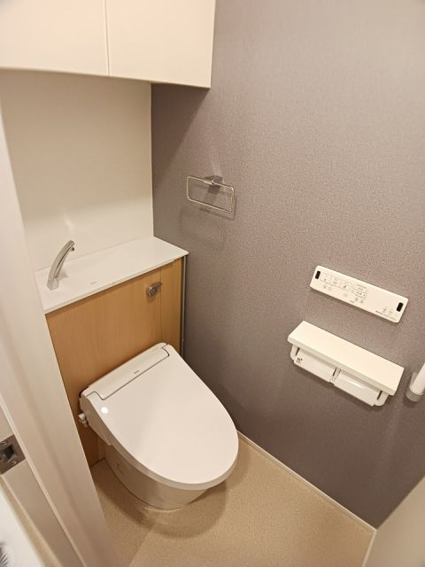 リ:ルーム 伏見のトイレ写真