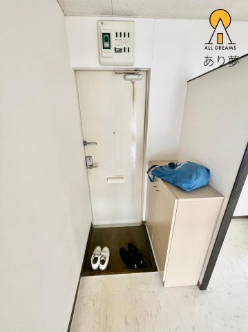 ハイム安井弐番館の玄関写真