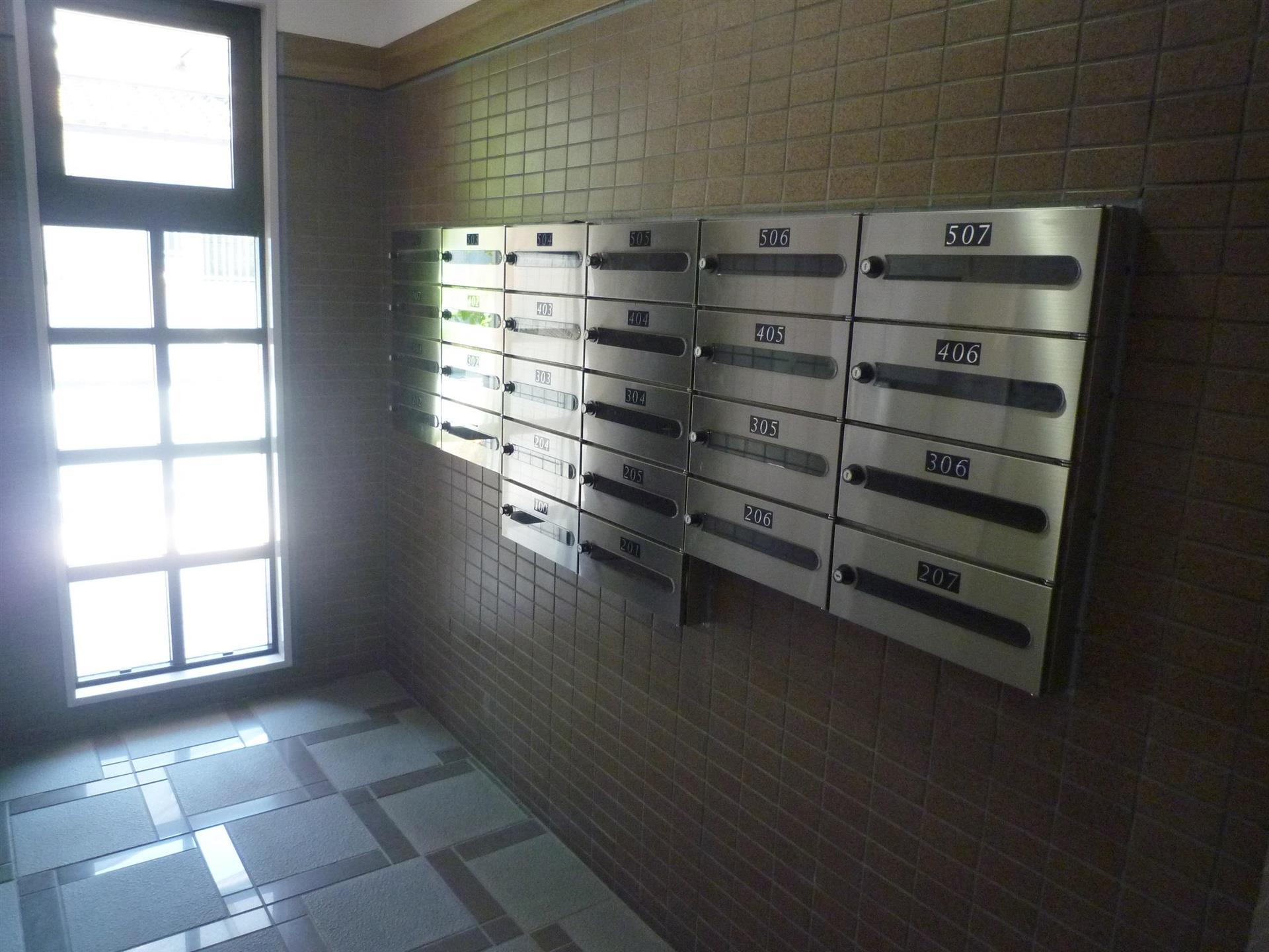 建物外観　集合ポスト