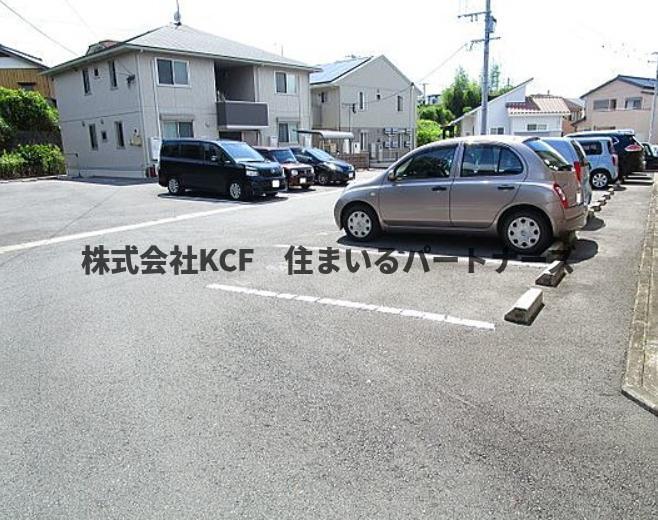 駐車場　駐車スペースもあります