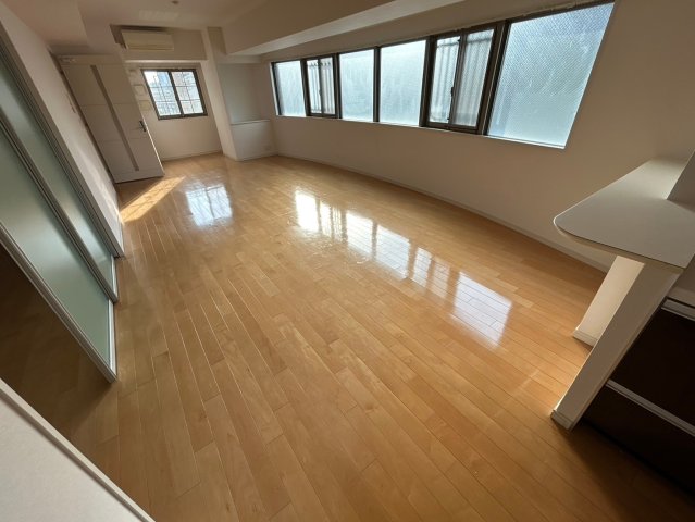 グレンパーク梅田北の居間写真