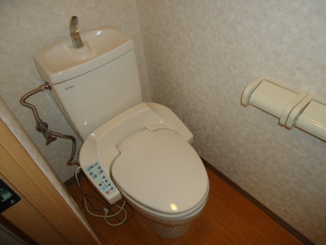 トイレ　シャワー洗浄機能付トイレ