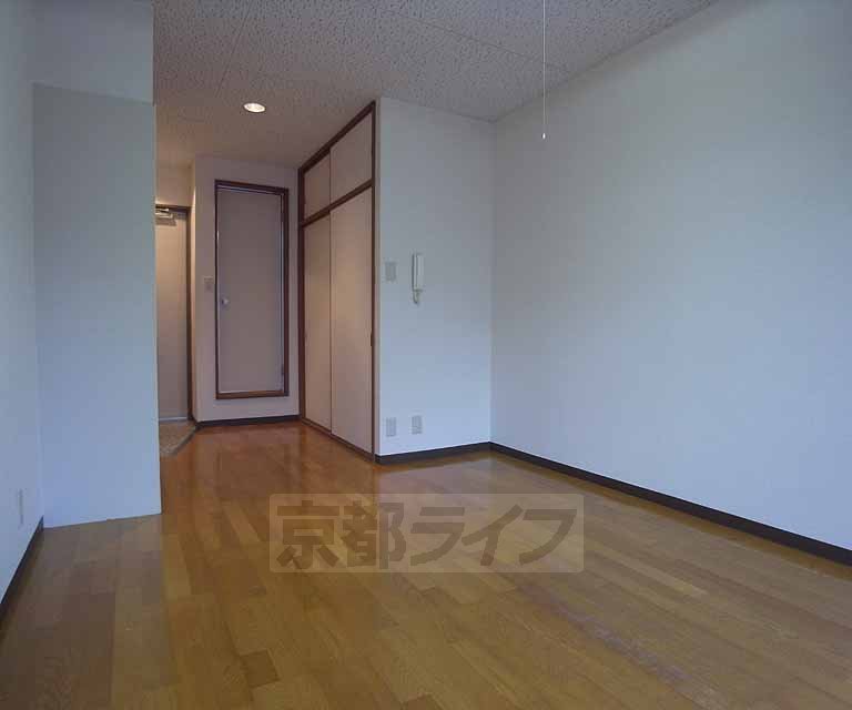 居室・リビング　６帖洋室です。