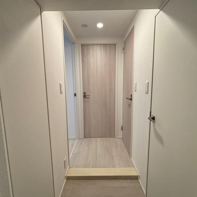 玄関　※写真は同タイプ住戸です。