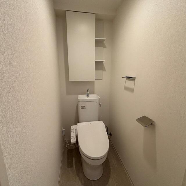 トイレ　※写真は同タイプ住戸です。
