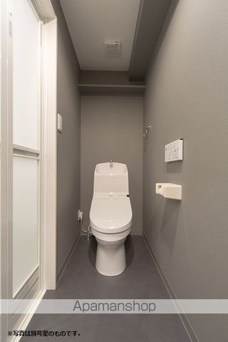 ＪＲ鹿児島本線 笹原駅 徒歩7分 2階建 築13年のトイレ写真