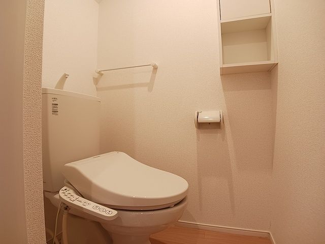 トイレ　コンパクトで使いやすいトイレです